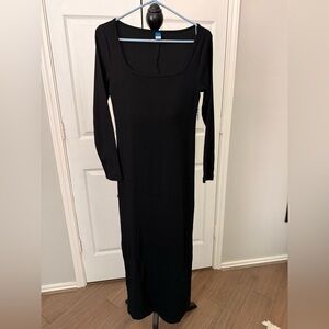 Old Navy Black Sheath Dress Scoop Neck Long Sleeve